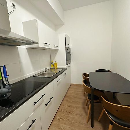 2Schlafenzimmer 5Betten Montuerwhonung Dusseldorf Exterior photo